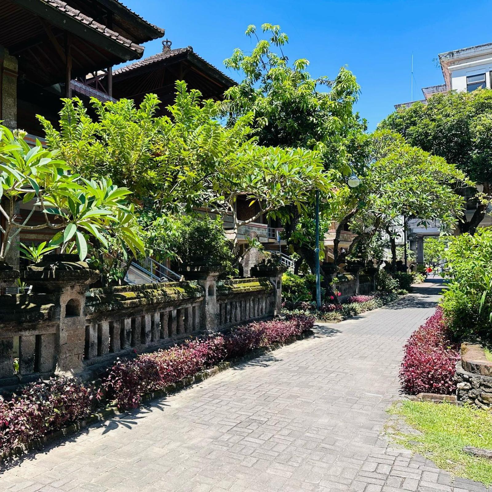 Melasti Kuta Bungalows & Spa Ngoại thất bức ảnh