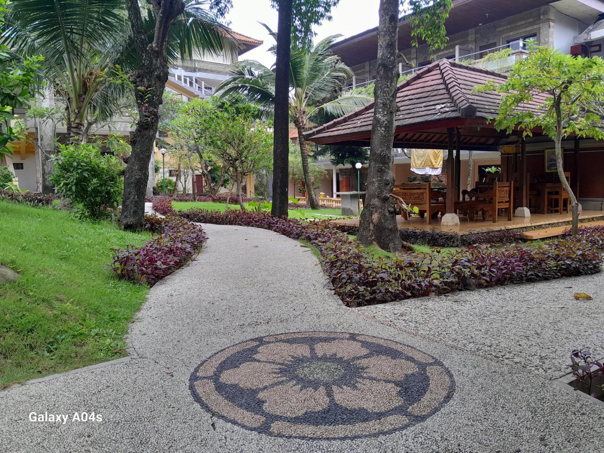 Melasti Kuta Bungalows & Spa Ngoại thất bức ảnh